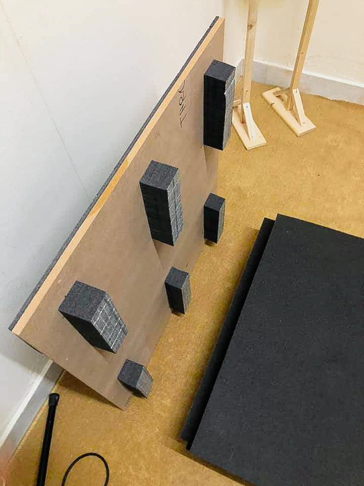 Custom Drum Noise Elimination Podium Maker in Doha! - Image 3