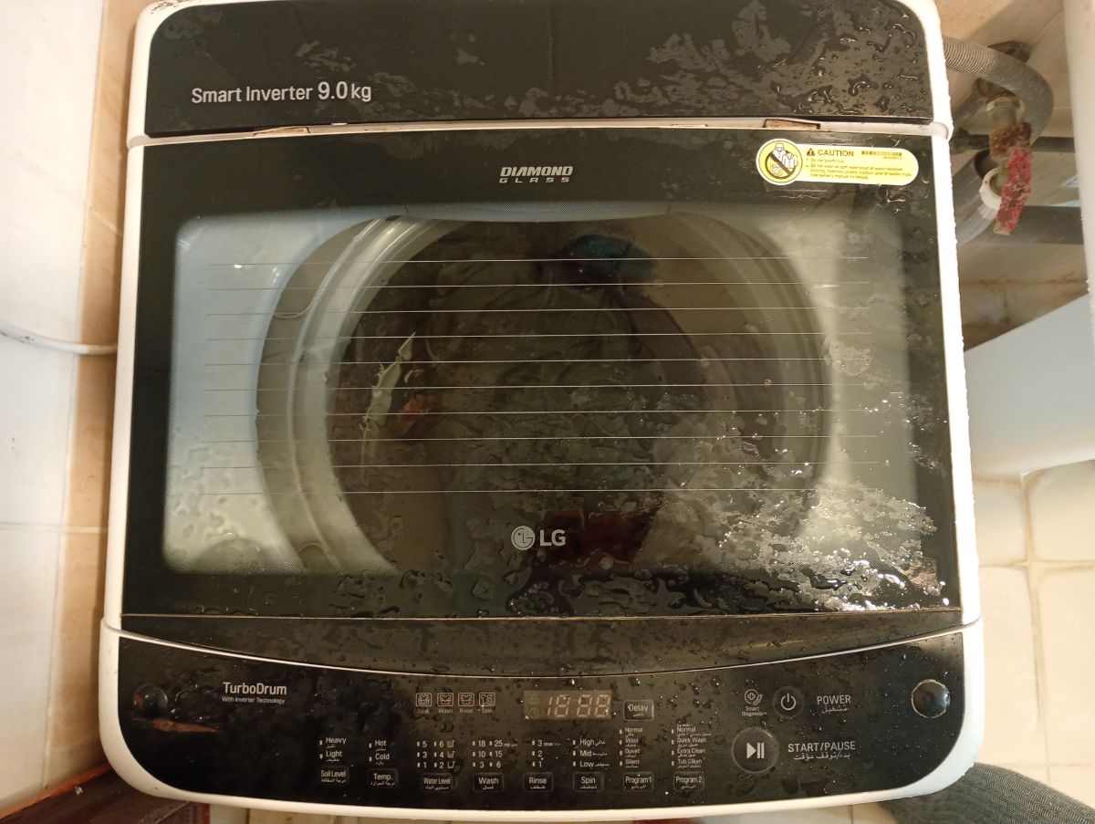 LG washing Machine 9.5 kg - Image 2