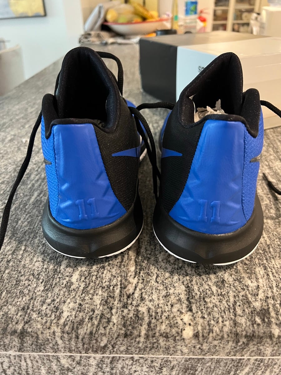 Nike Kyrie Basketball Shoes BrandNew - Original - Image 3