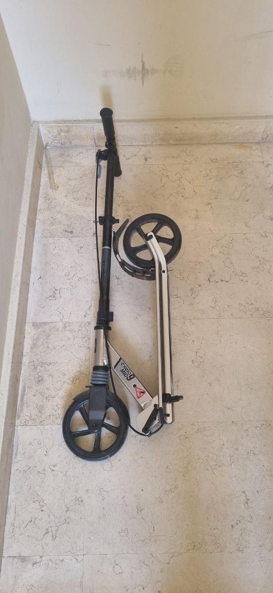 MID9 Teen Scooter – Grey - Image 4