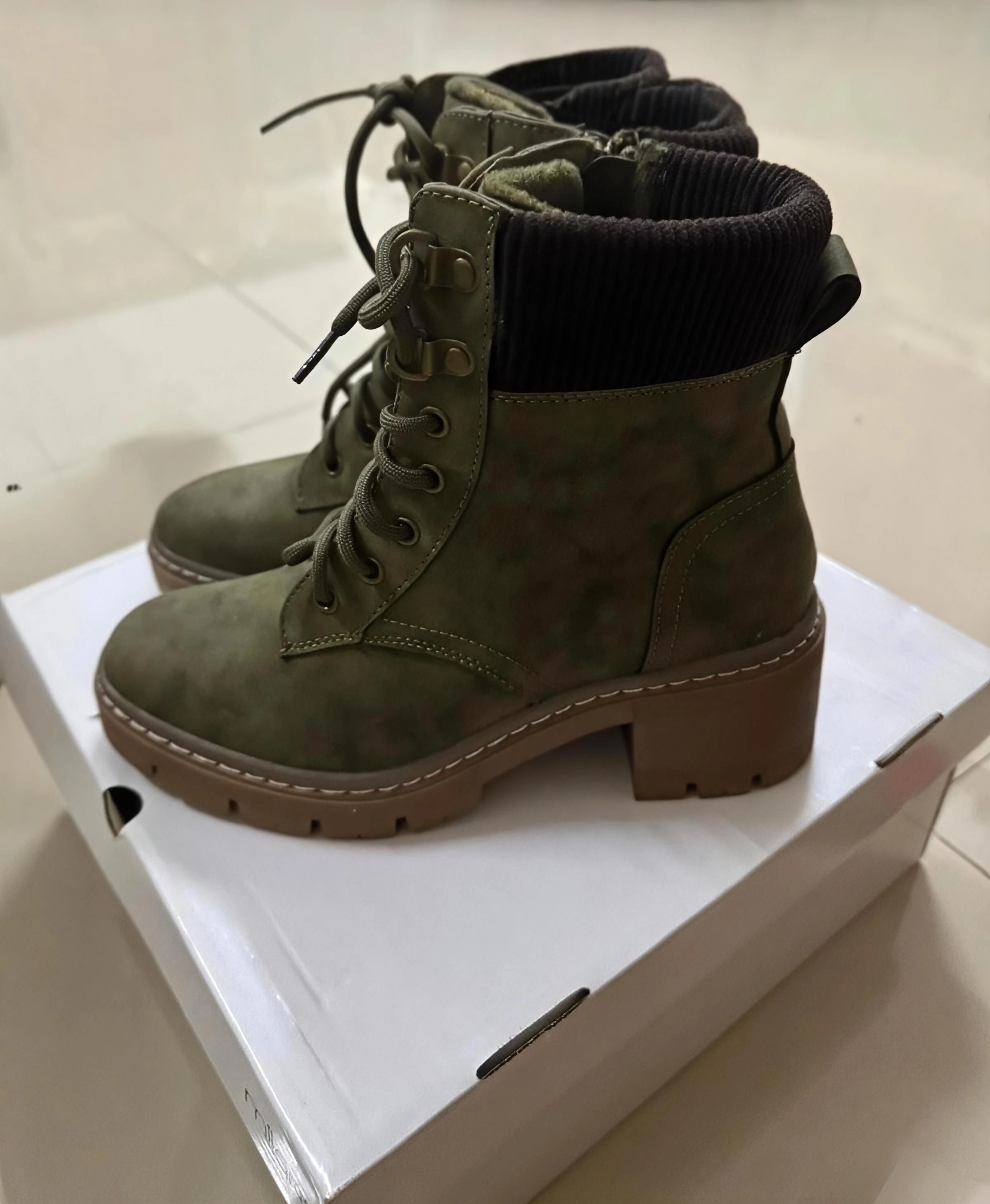 Milano Winter Boots – Size 38 (Khaki Green) - Image 1