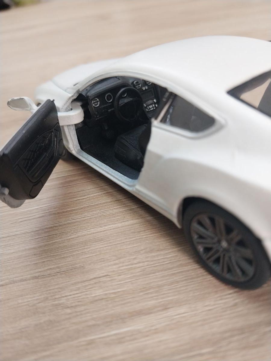 KÄ°NSMART 2012 Bentley KT5369 Scale 1/38 - Image 2
