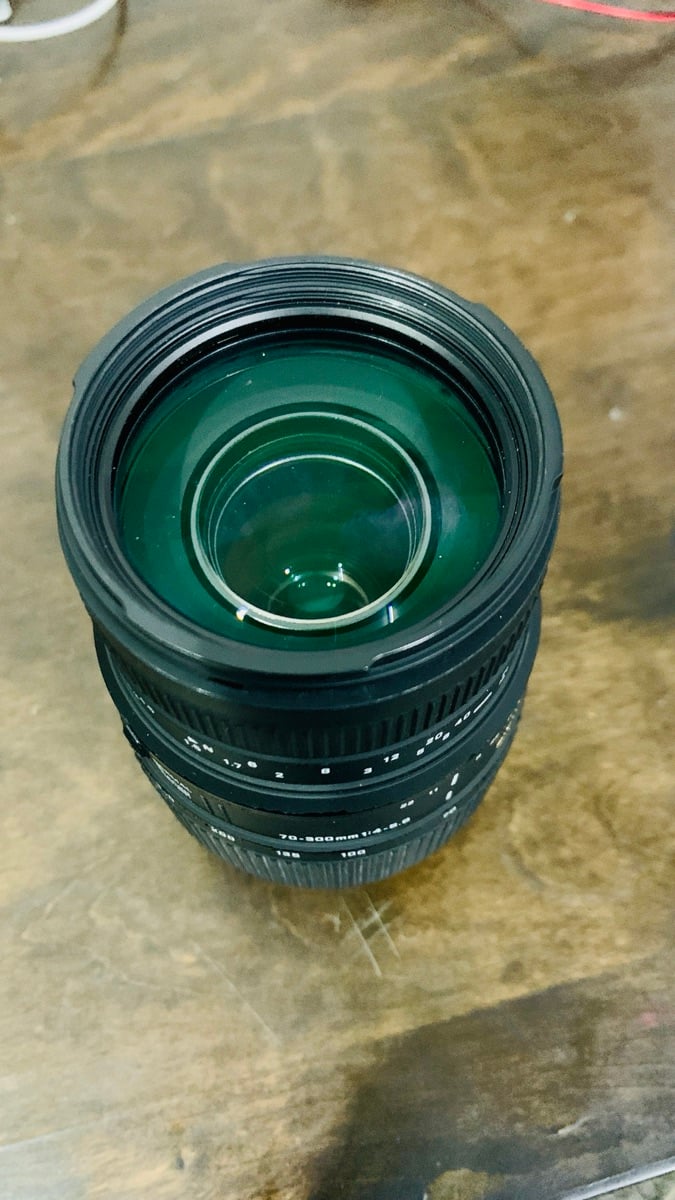 Canon zoom lens.only serious buyers please contact don’t offer cheap price. - Image 3