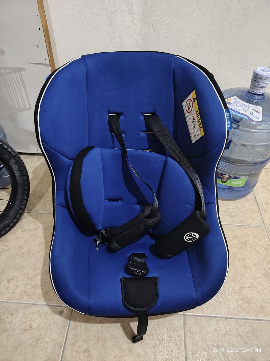 Juniors Branded  Infant Car Seat (Group 0+) – Excellent Condition - Image 4