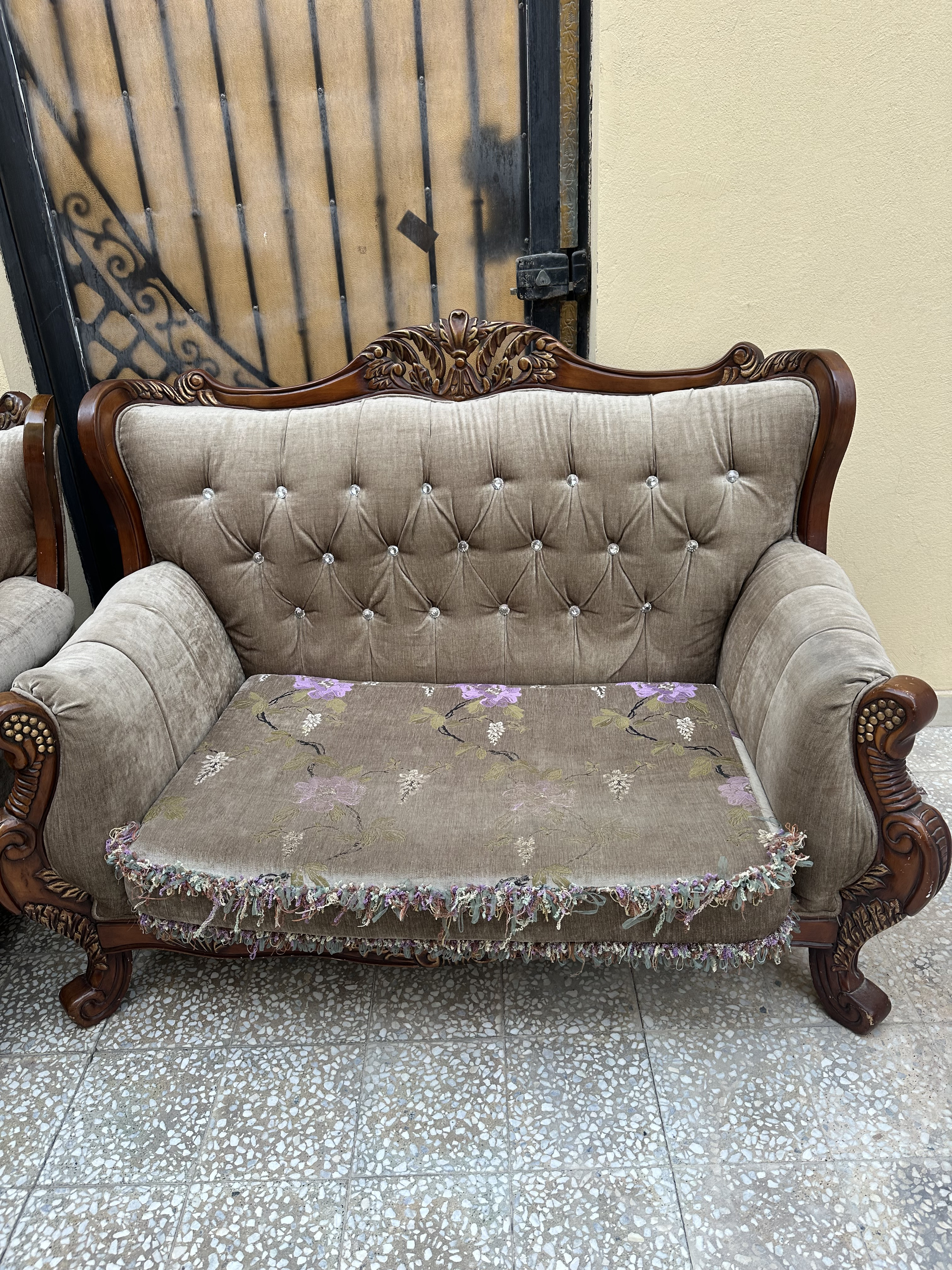 Arabic Royal Sofa - Image 2