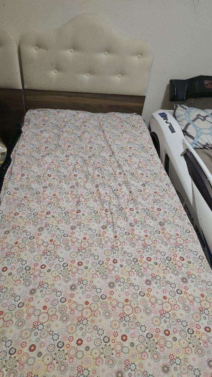 Beds - Image 3