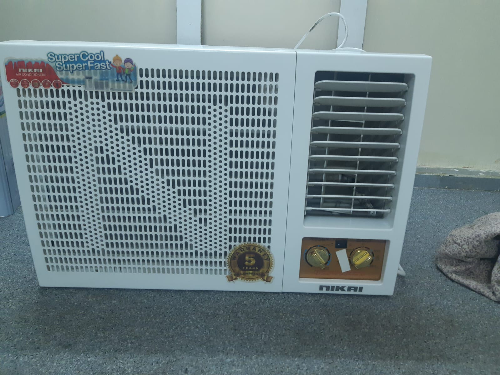 NIKAI WINDOW AC FOR SALE - Image 1