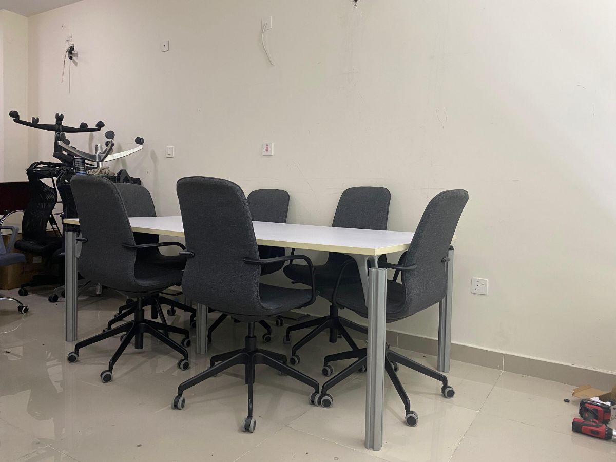 Used office desk study table metting table reception workstation sofa buy sell - Image 7
