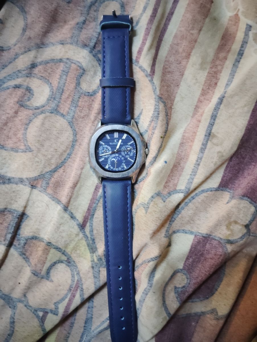 Elite class blue watch - Image 2