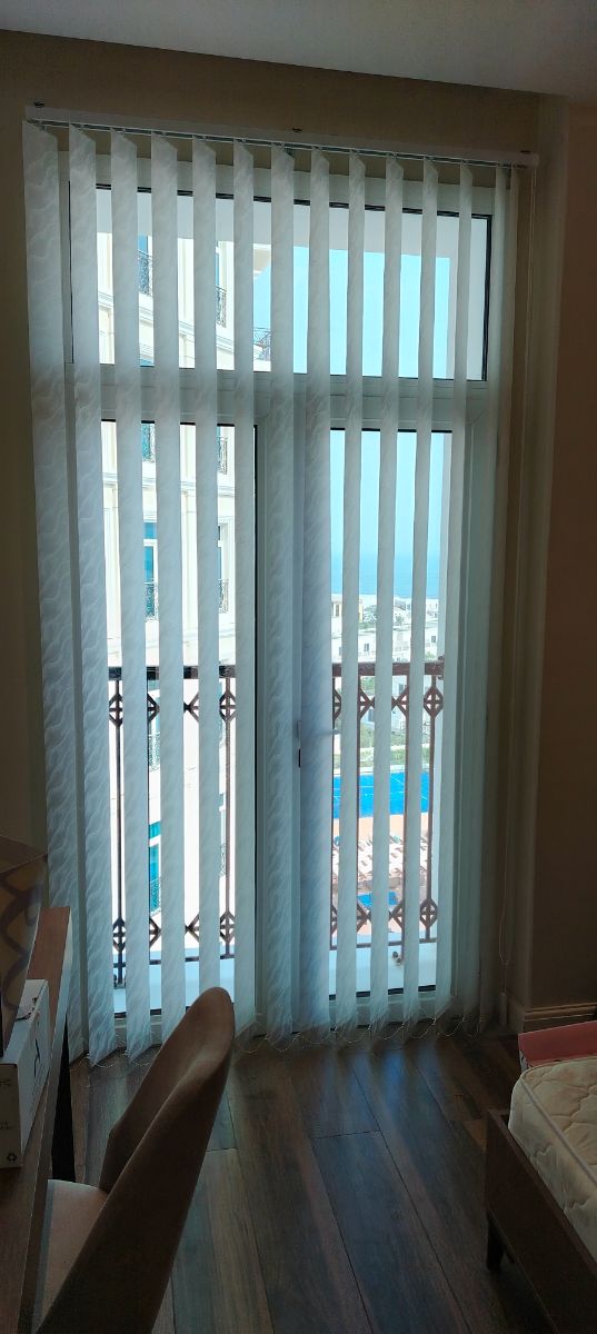 Curtain and sofa - Image 9