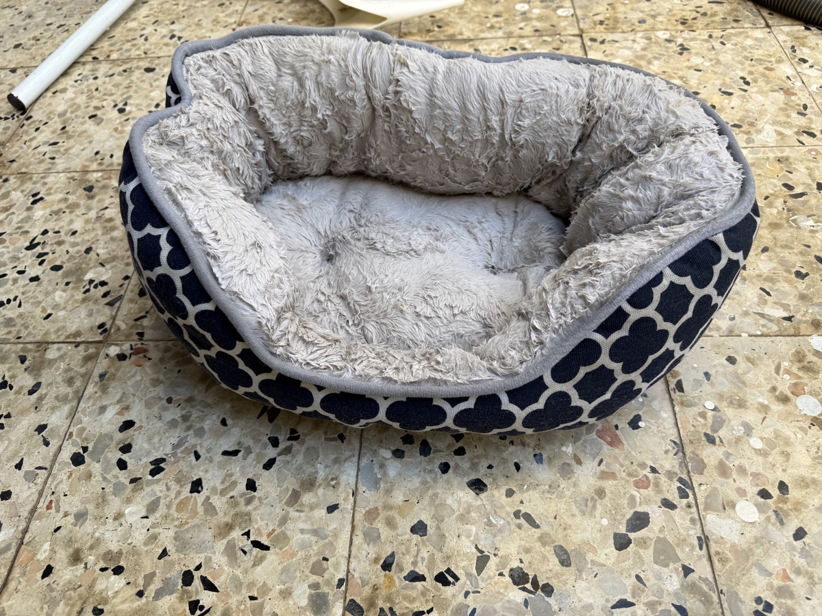 Pet care items - Image 3