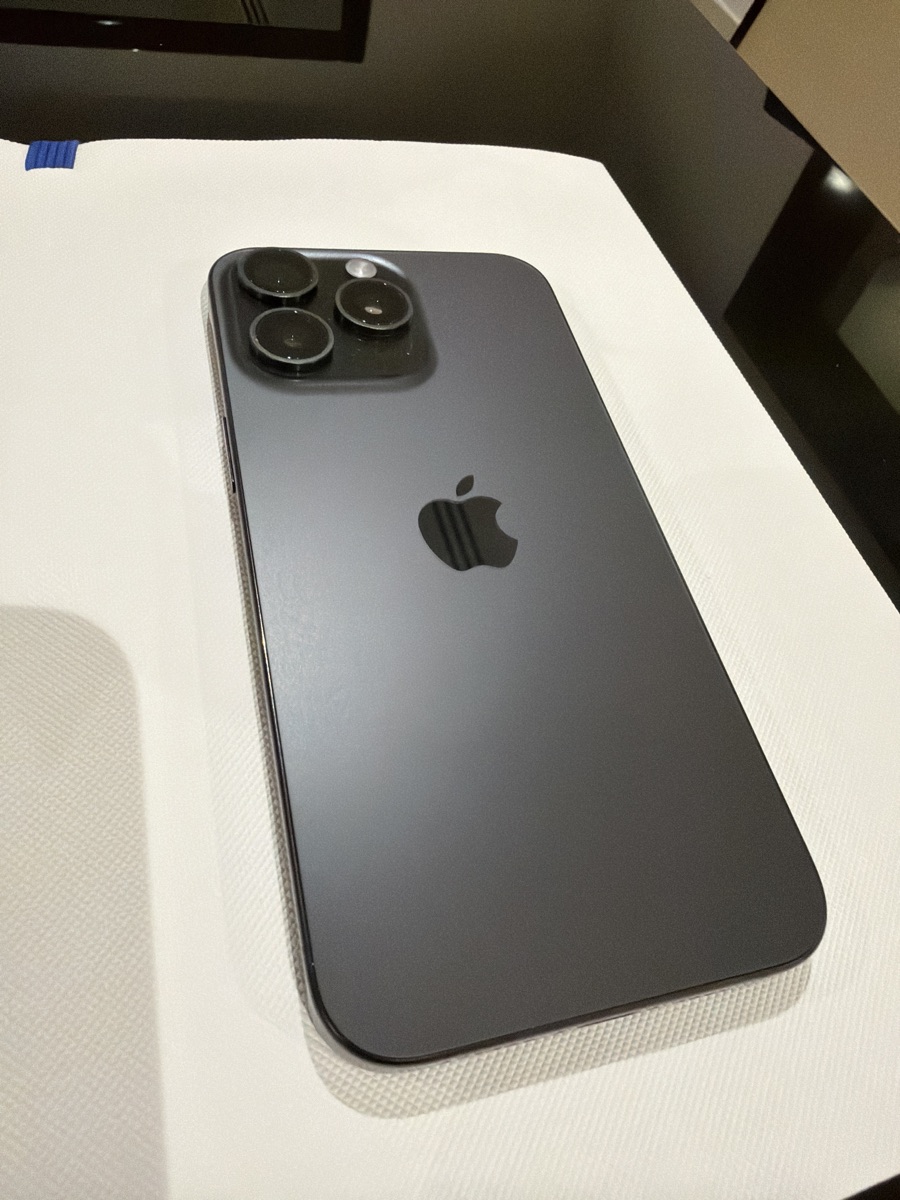 iPhone 15 Pro Max Natural Titanium 256GB - Image 7