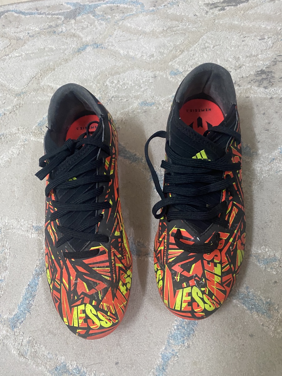 Football boots - Image 2