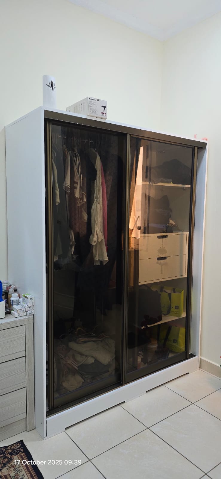 Copboard with Sliding Door - Image 1