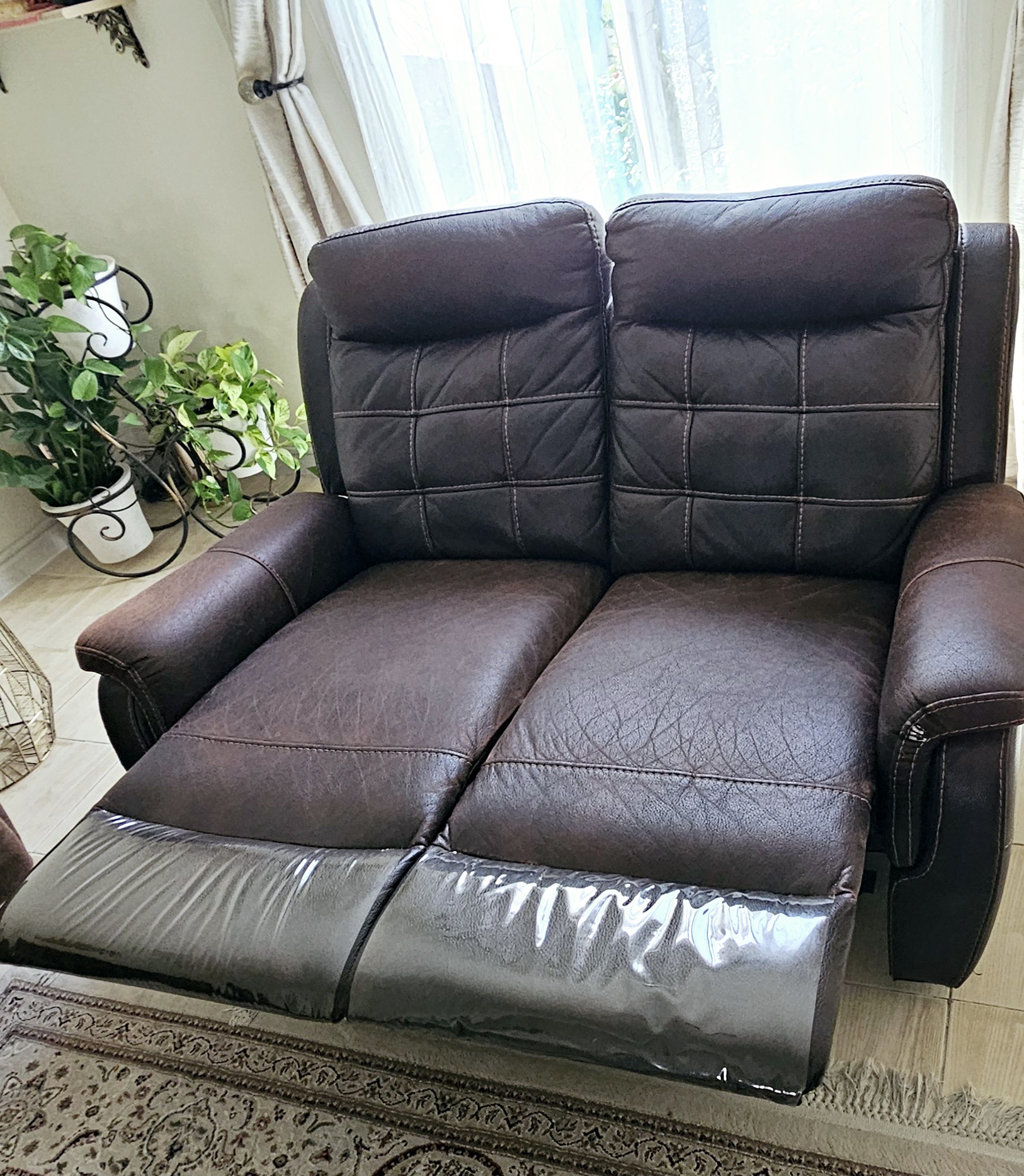 Two Seater Brown Recliner in very good condition - Image 2