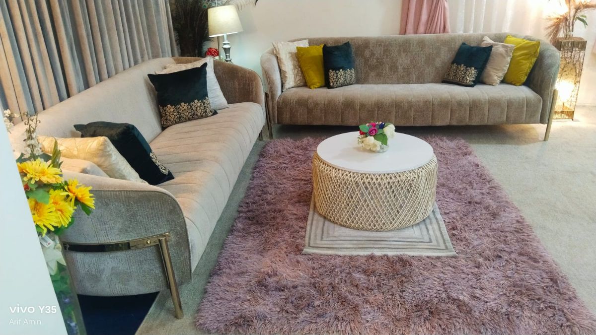 Brended sofa set for sell good condtion call or what's app-  71532454 - Image 9