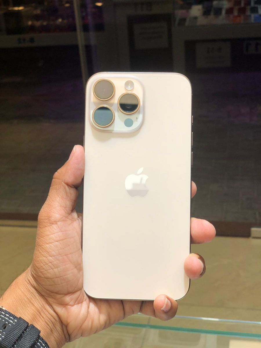 iPhone 16promax desert titanium 256gb - Image 2