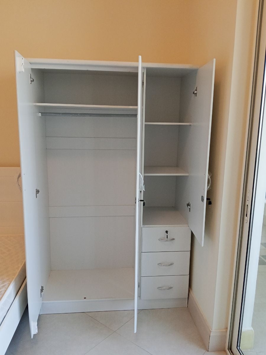 3 Door Cupboard - Image 3