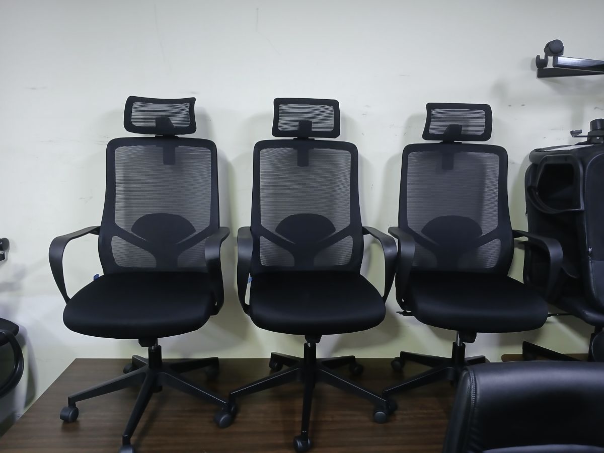 Used office furniture buy sell in qater 55157083 - Image 13