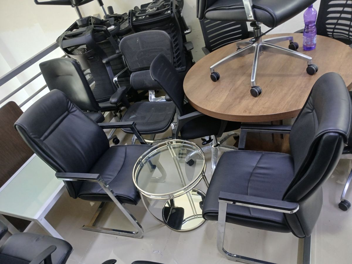 Used office furniture buy and sell 55157083 - Image 19