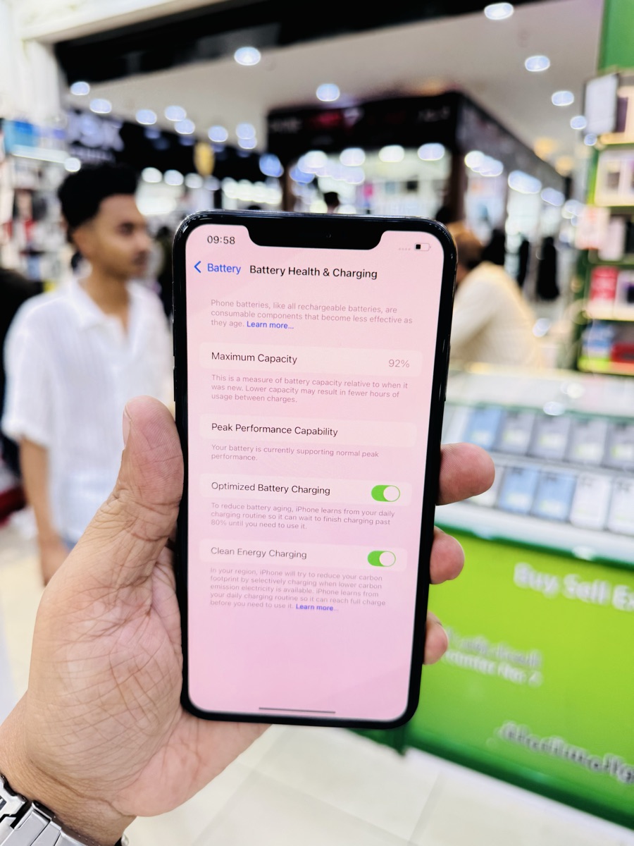 iPhone XS Max - Image 3