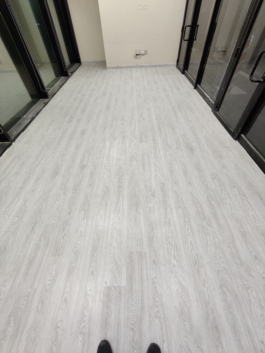 SPC Laminated Waterproof Perquet - Image 3