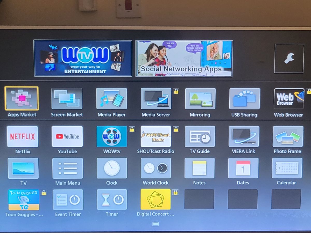 110*64 cm, 49" Panasonic plasma TV with build in stand - Image 5