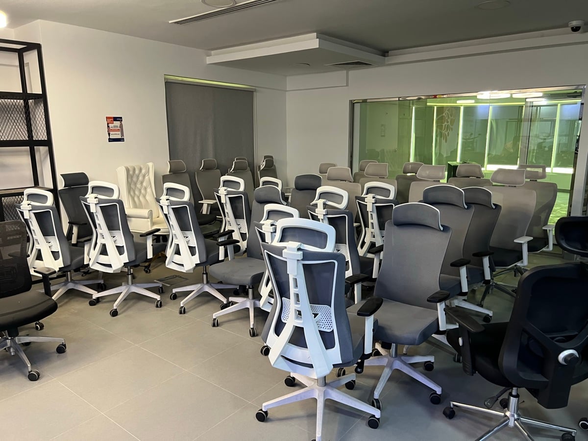 Used Herman Millar Chairs For Sale74456895 - Image 8