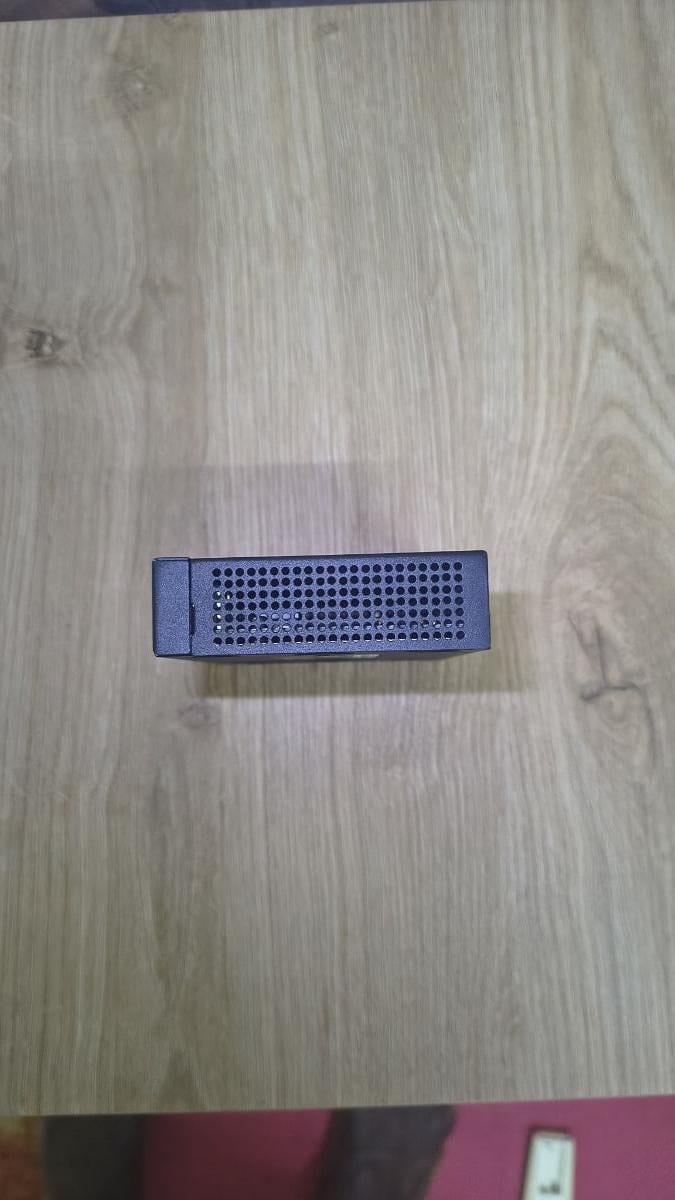 Linksys LGS105 5-Port Business Desktop Gigabit Switch. - Image 2