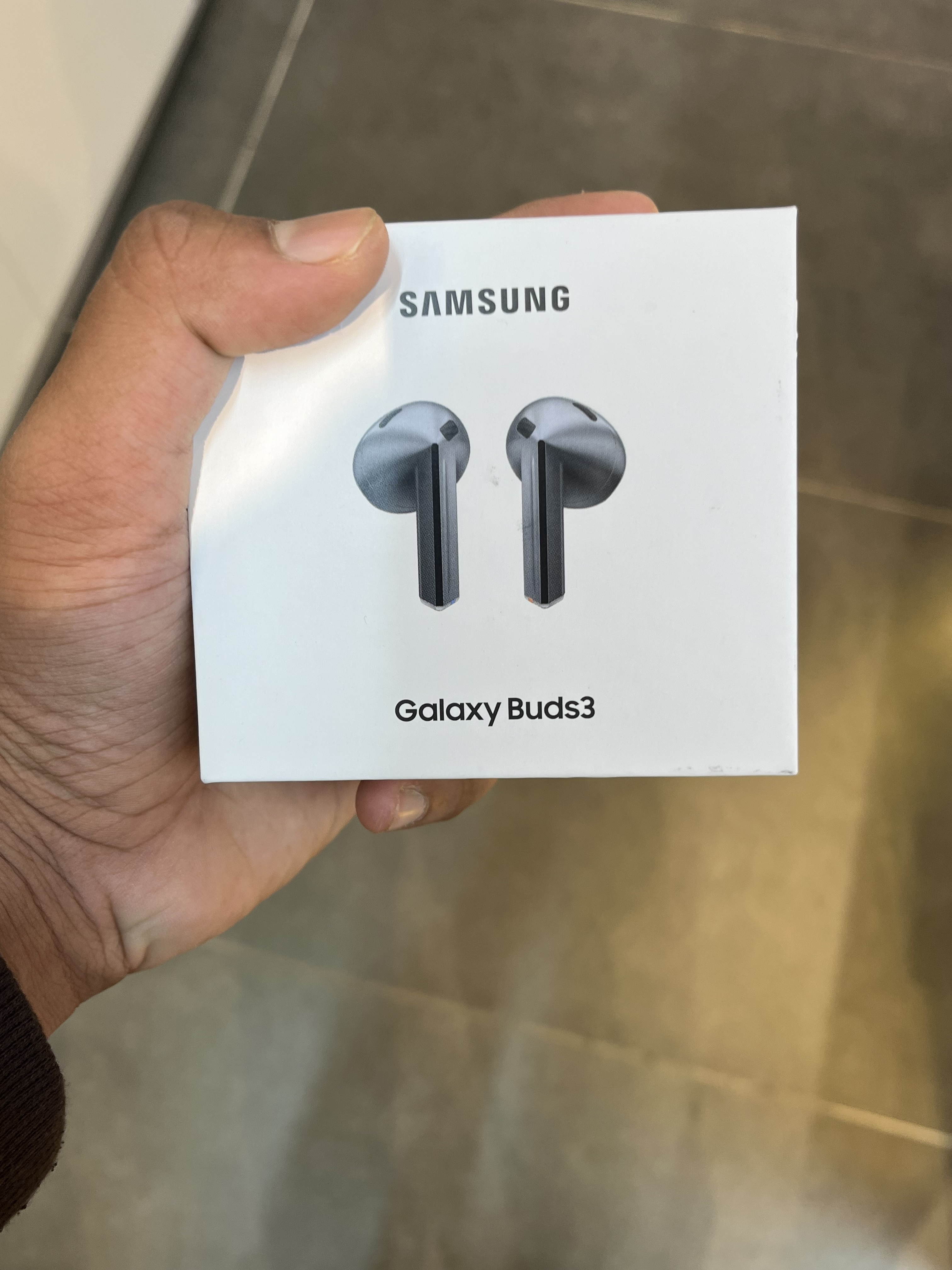 Galaxy buds 3 SEALED AND NEVER OPENED - Image 1