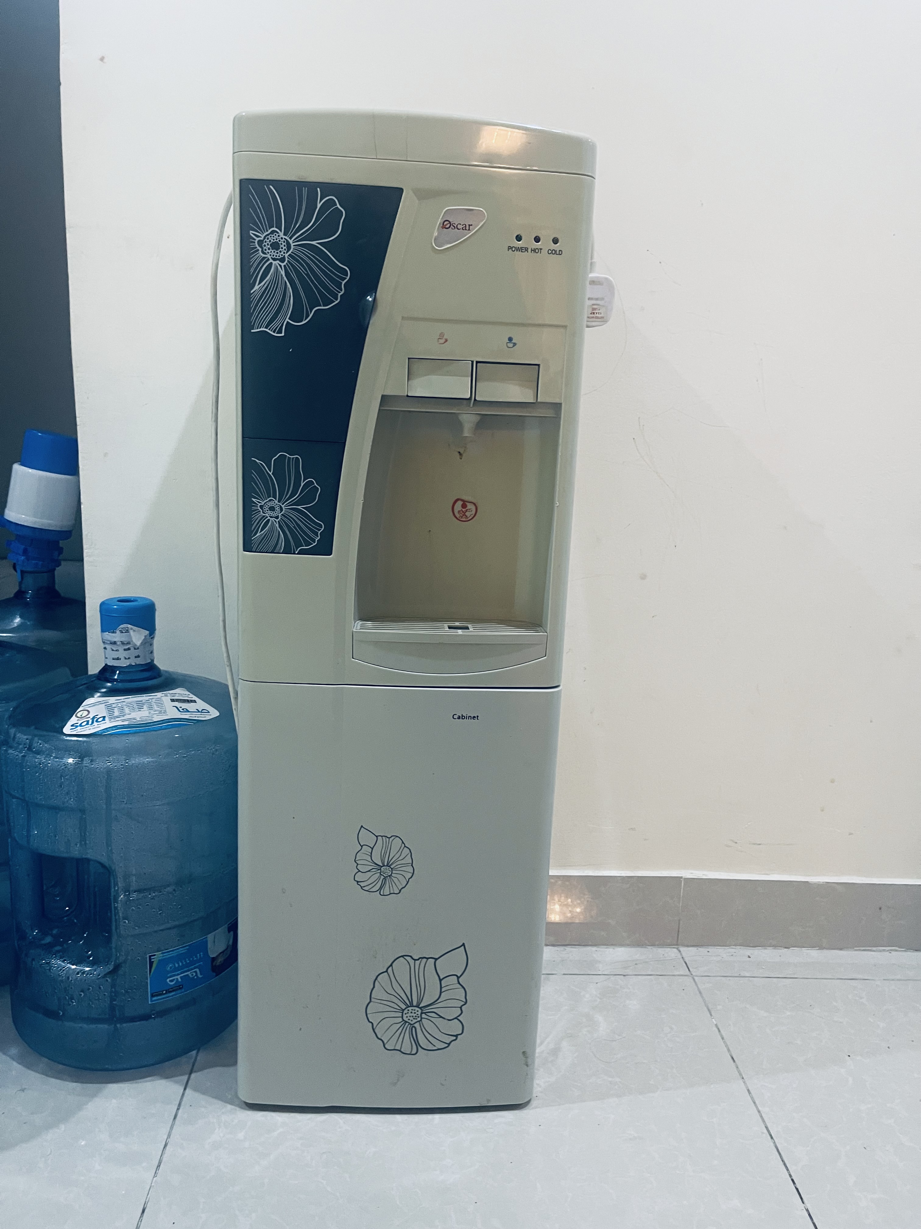 Urgent sale-Water dispenser -QAR 90/- - Image 1