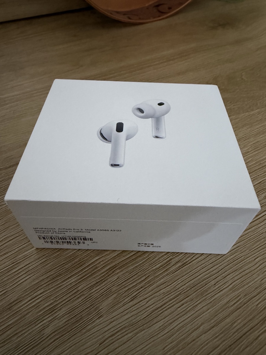 AirPod pro 3 - Image 1