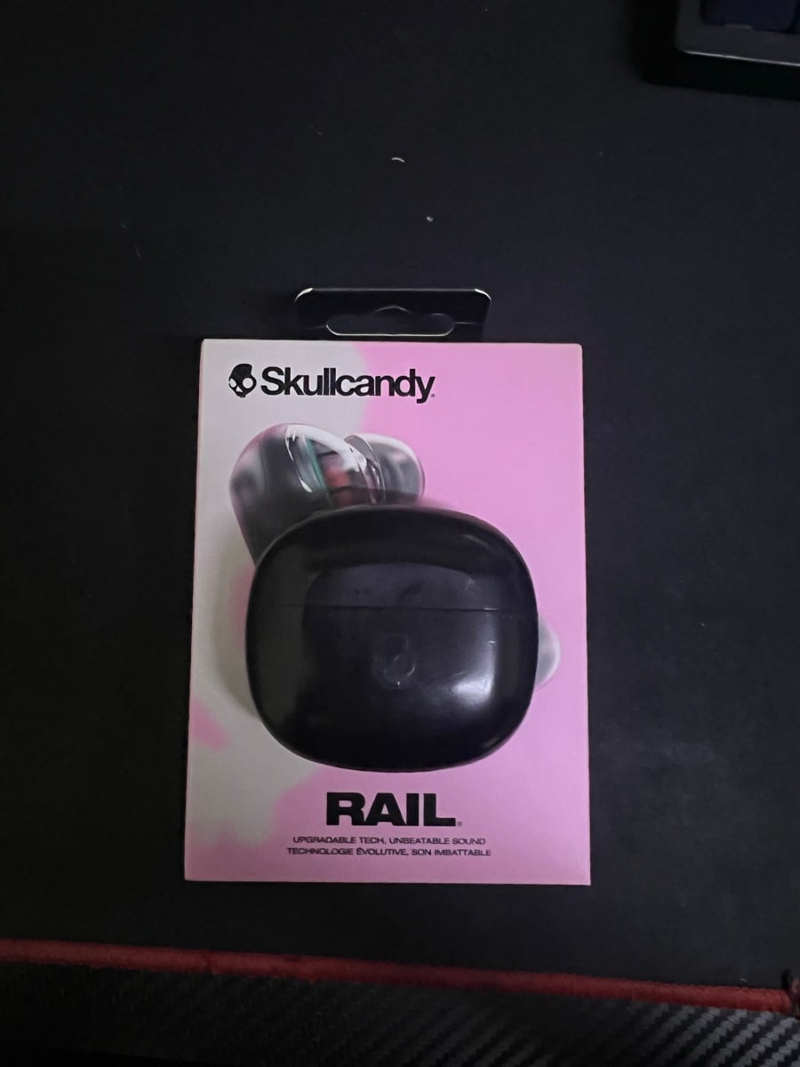 Skullcandy and JBL earbuds/headphones - Image 4