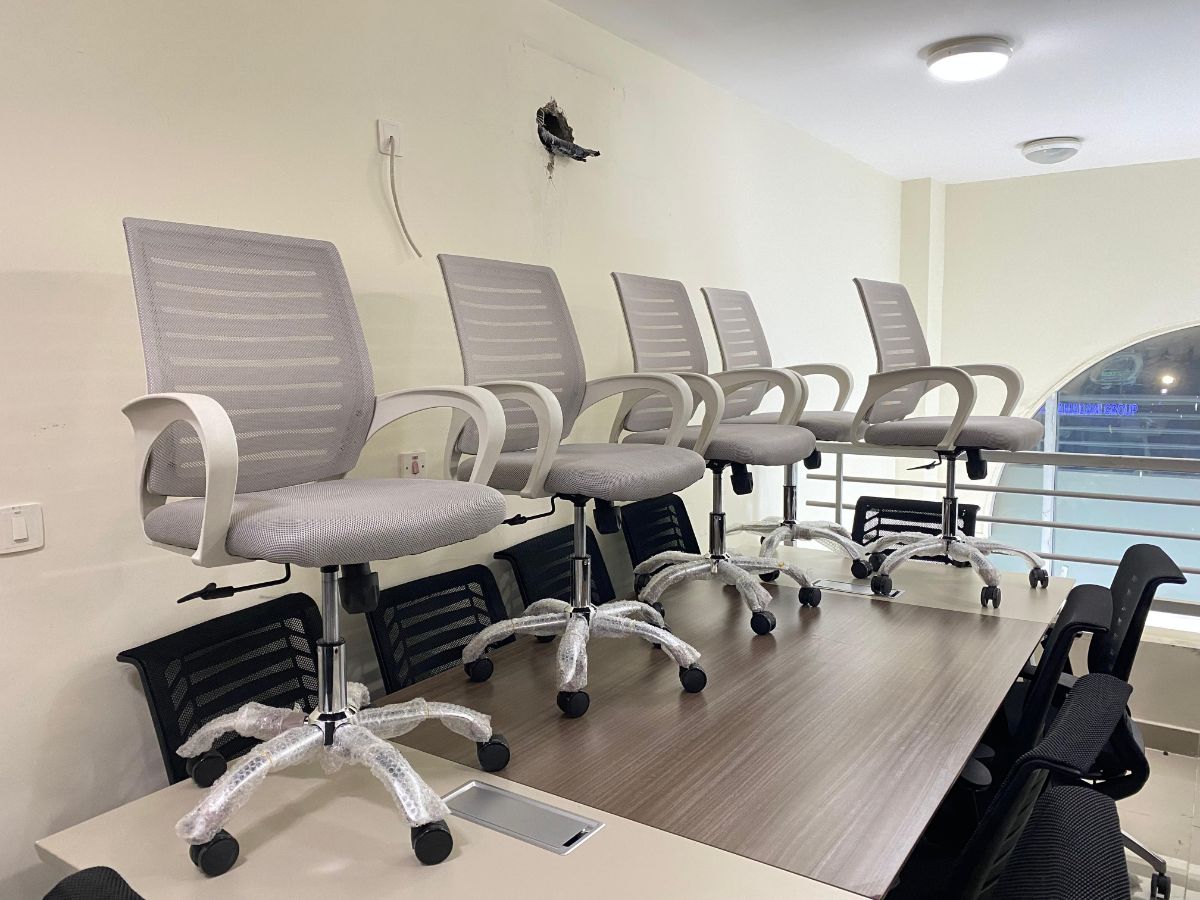 Used office desk study table metting table reception workstation sofa buy sell  33270617 - Image 14