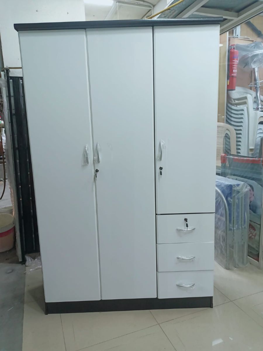WOODEN 3 DOORS CUPBOARD BRAND NEW MADE IN MALAYSIA AVAILABLE CONTACT 77661505 - Image 4