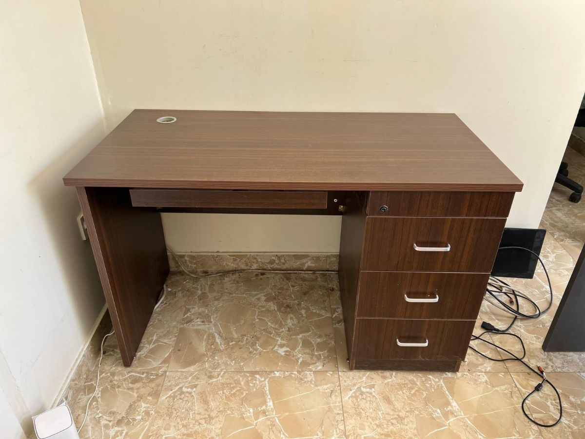 Used office furniture for sell 33049900 - Image 3