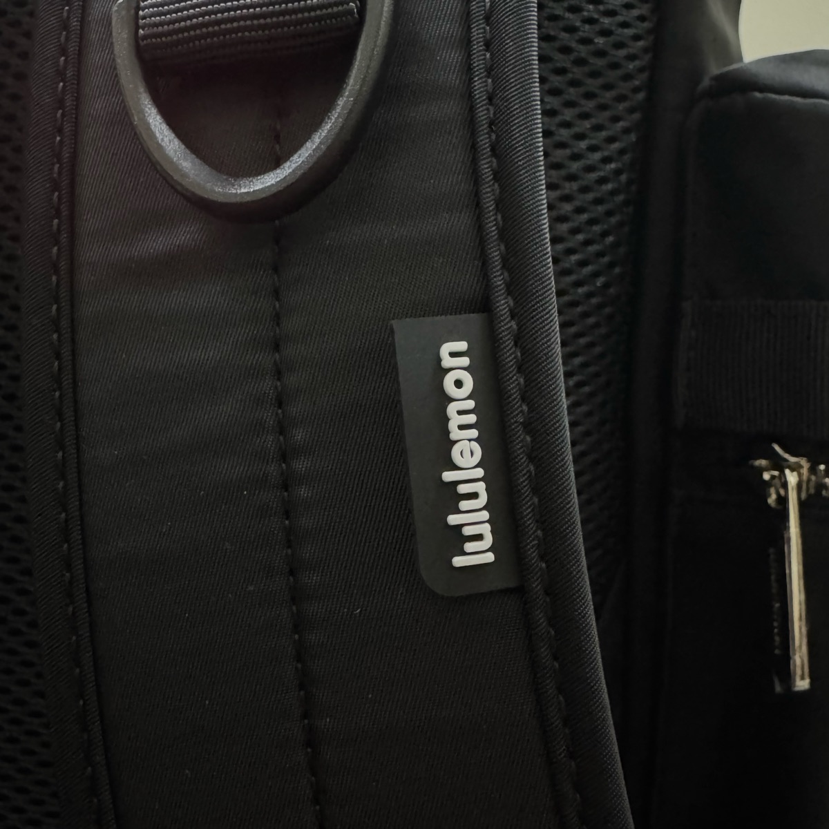 Lululemon Wanderlust Backpack - Image 2