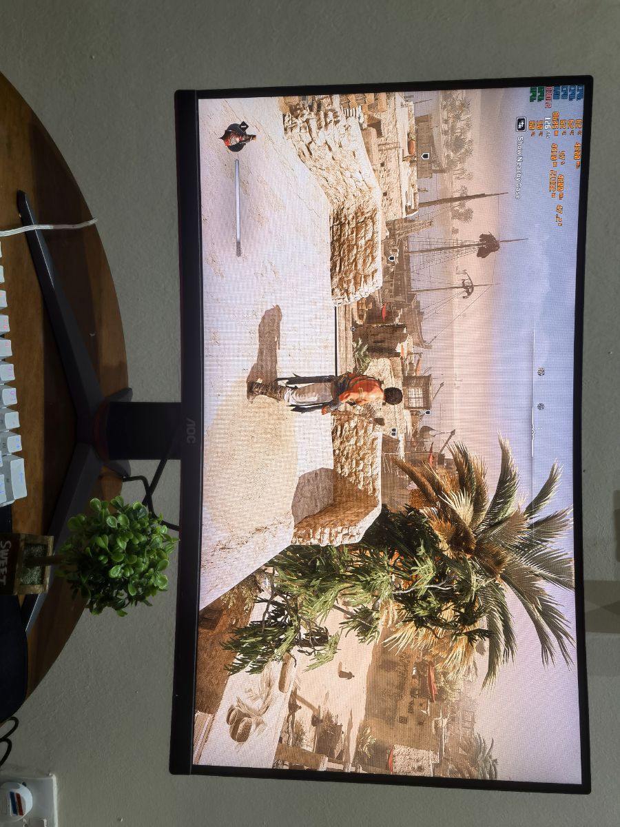 AOC 27" CURVED 240HZ FULL HD GAMING MONITOR - Image 5