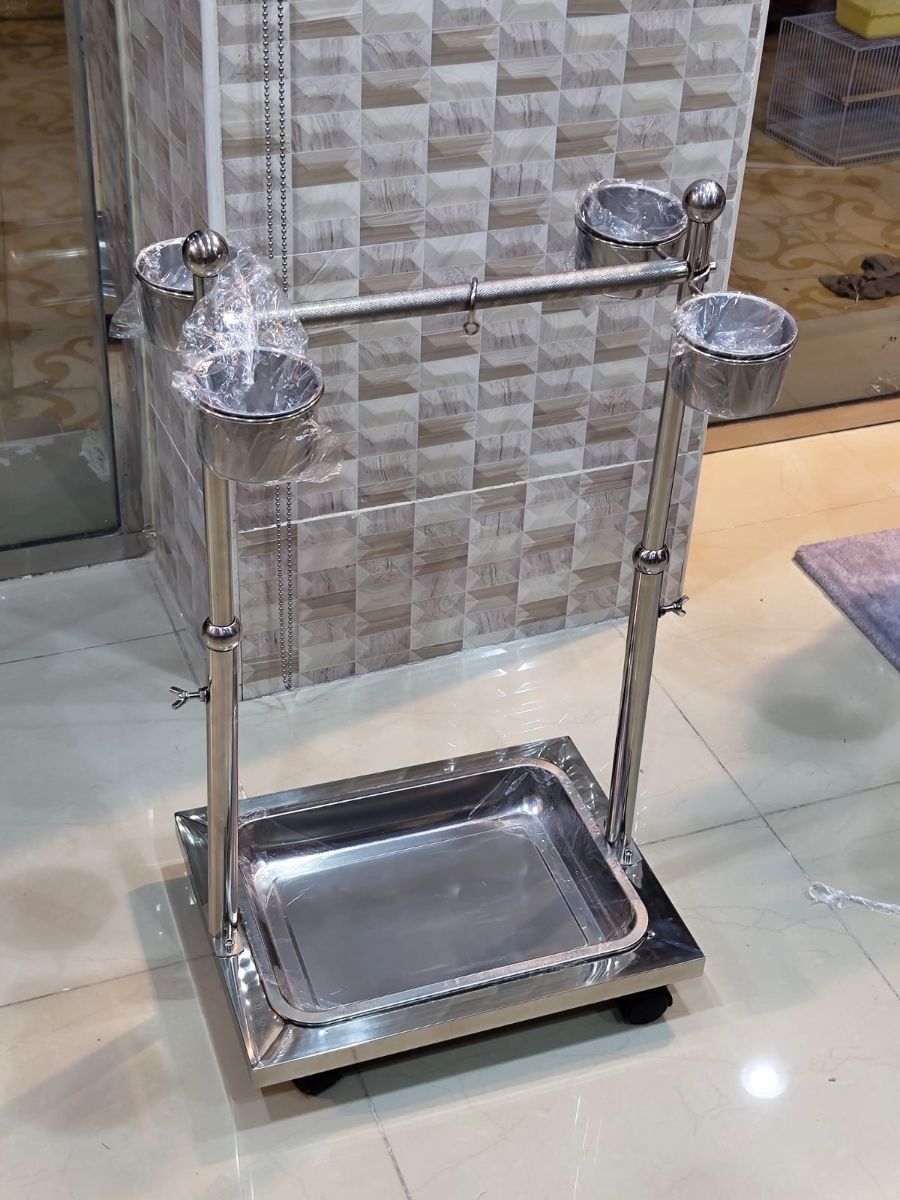 Parrot stand new - Image 2