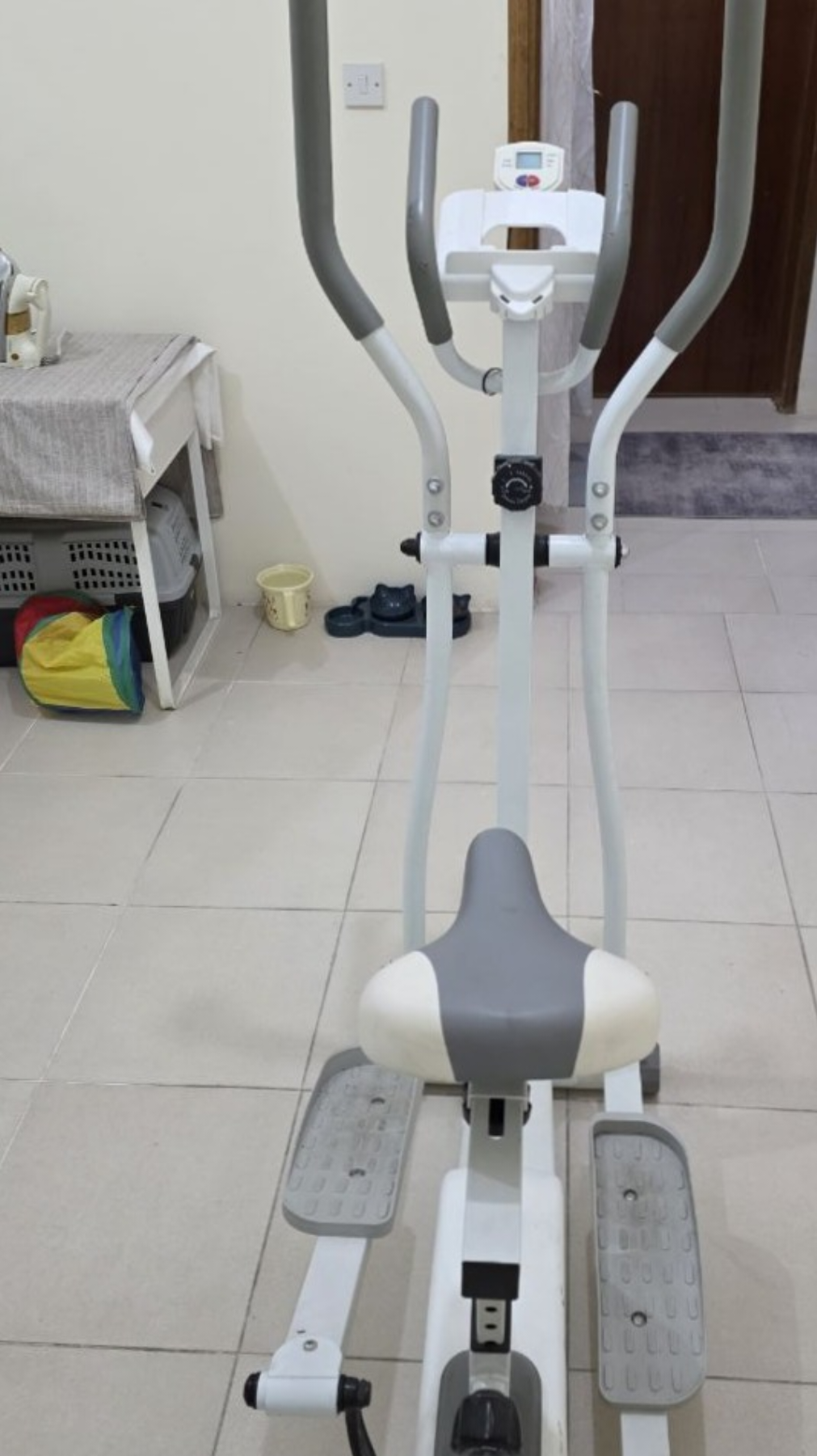 Exercise bike - Image 4