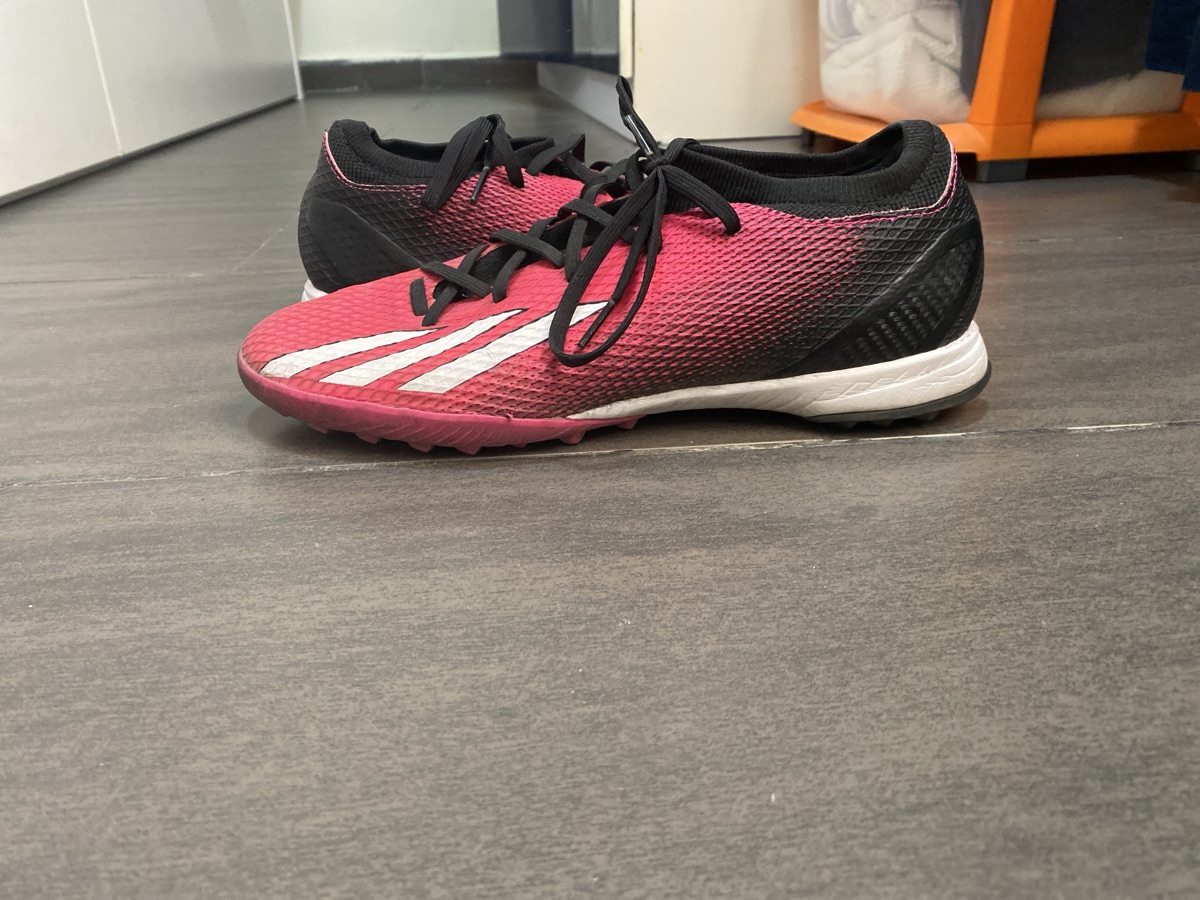 Adidas Pink Football Shoe - Image 2