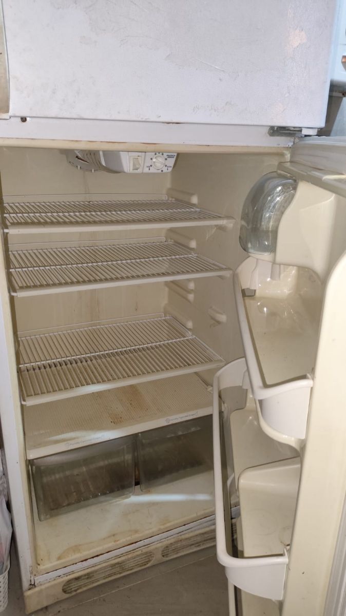 460 L Refrigerator for FREE - Image 4