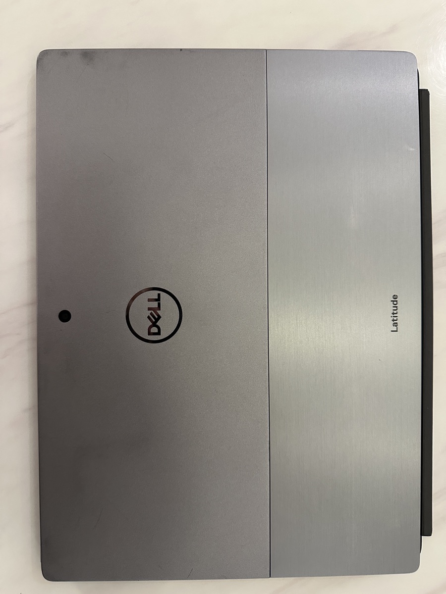 Urgent sale: Dell latitude 7320 detachable - Image 2