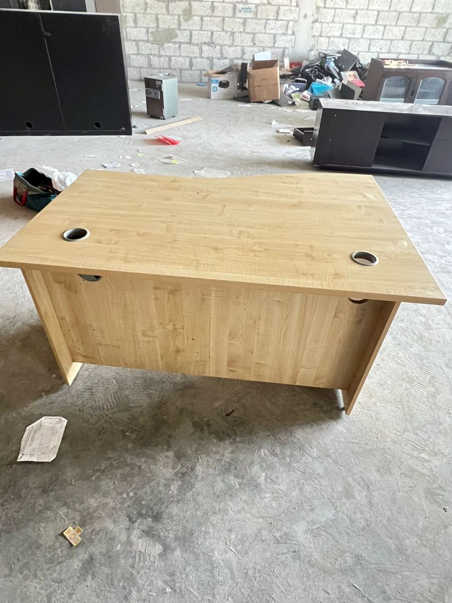 Used office furniture buy and selling - Image 3