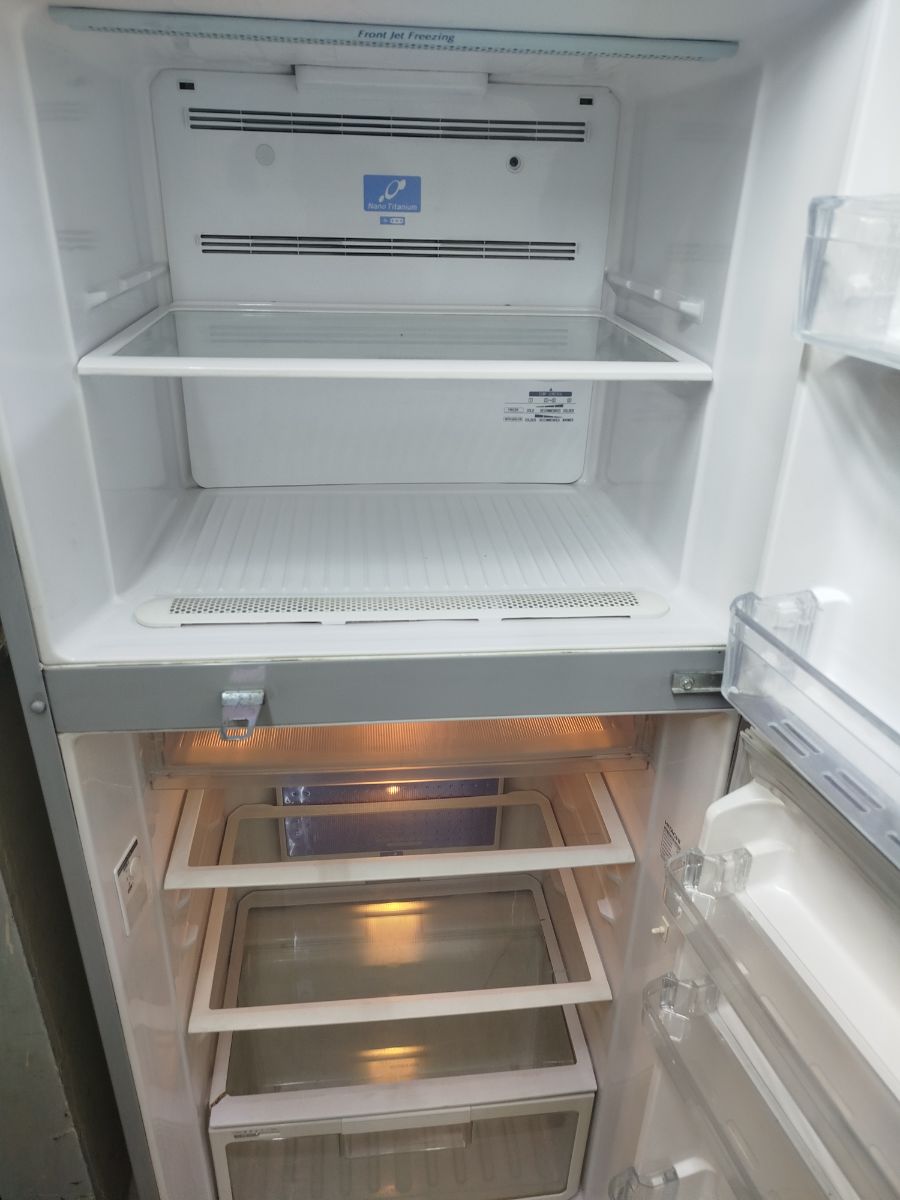 Hitachi double door refrigerator for sale - Image 5