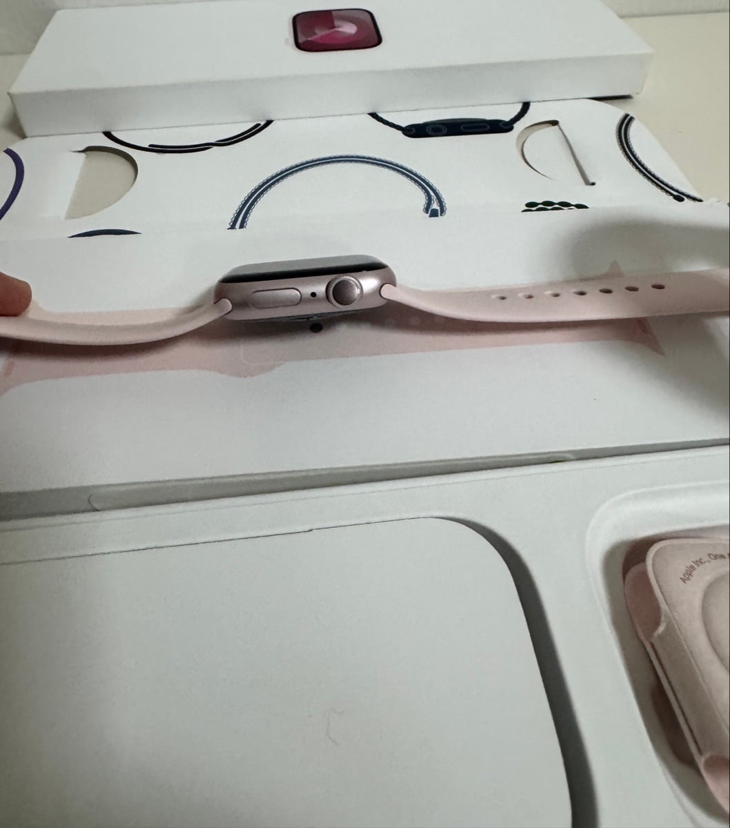Apple watch series 9 pink 41mm - Image 7