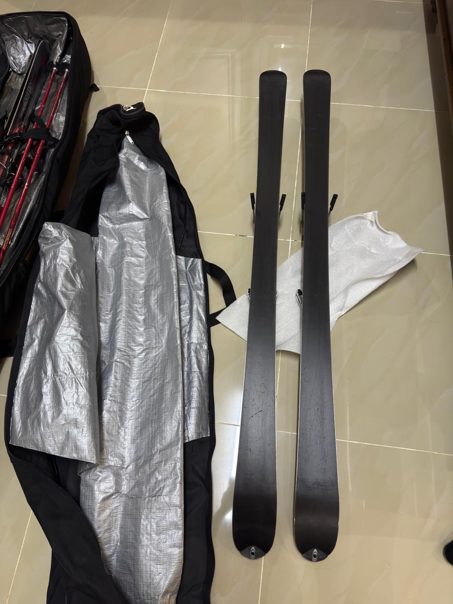 Ski Sets & Bags Bundle – Atomic, Salomon, Dakine – Full Set - Image 7