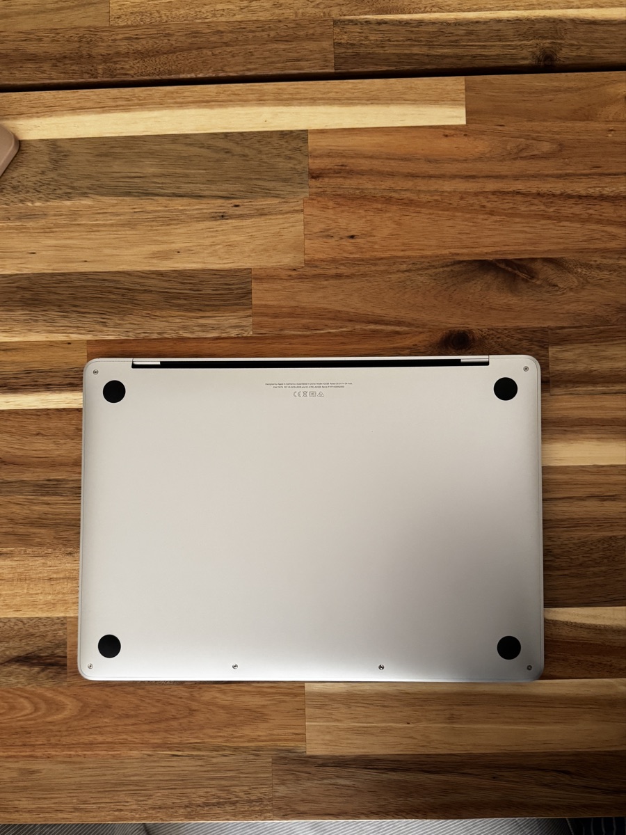 Macbook Pro M1 2020 w/ Touchbar - Image 3