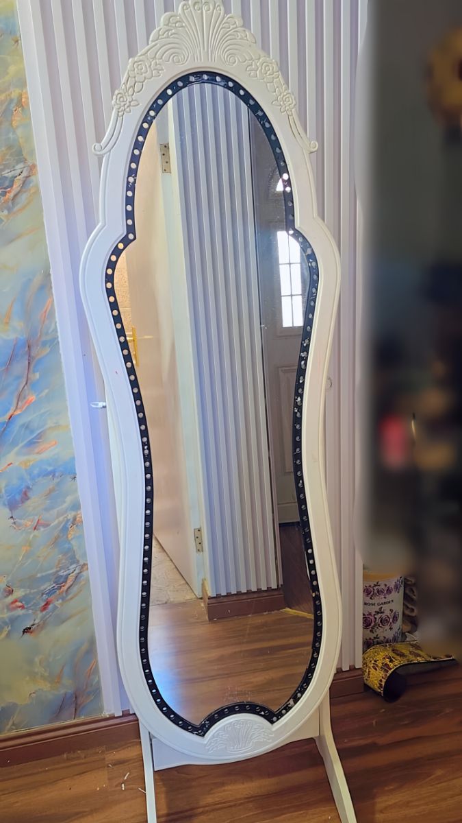 Mirror+Jewellery Storage - Image 1