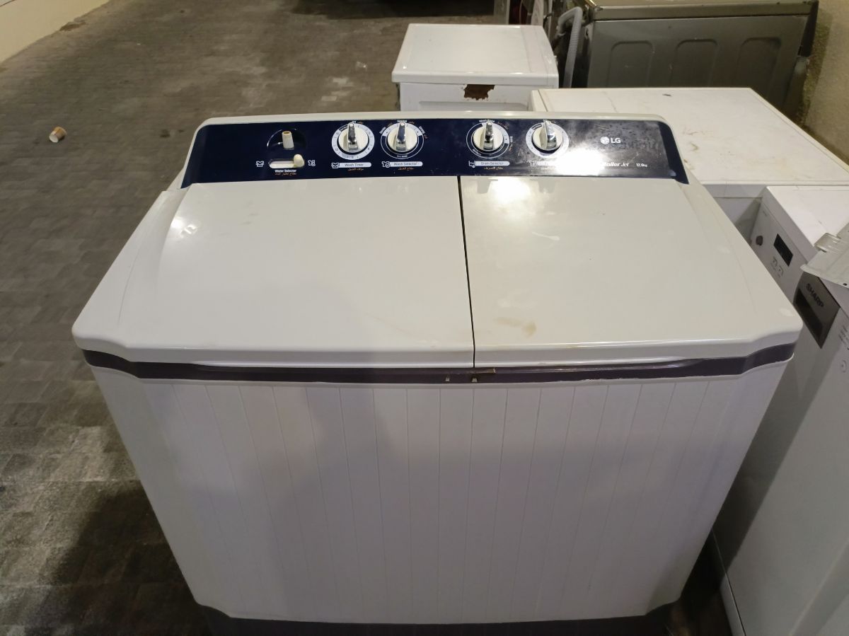 Lg refrigerator - Image 1